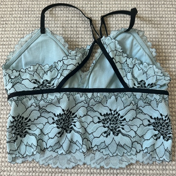 Women’s Aerie lace bra tank - Picture 2 of 3